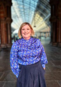Accelerate Action IWD – Superstar Communicator