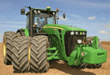 John Deere 8430 vs 8530: Exploring the Two Models